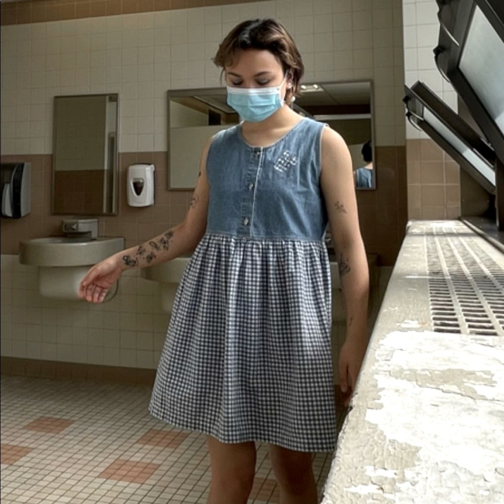 WALT DISNEY WORLD BRAND MICKEY MOUSE DRESS!